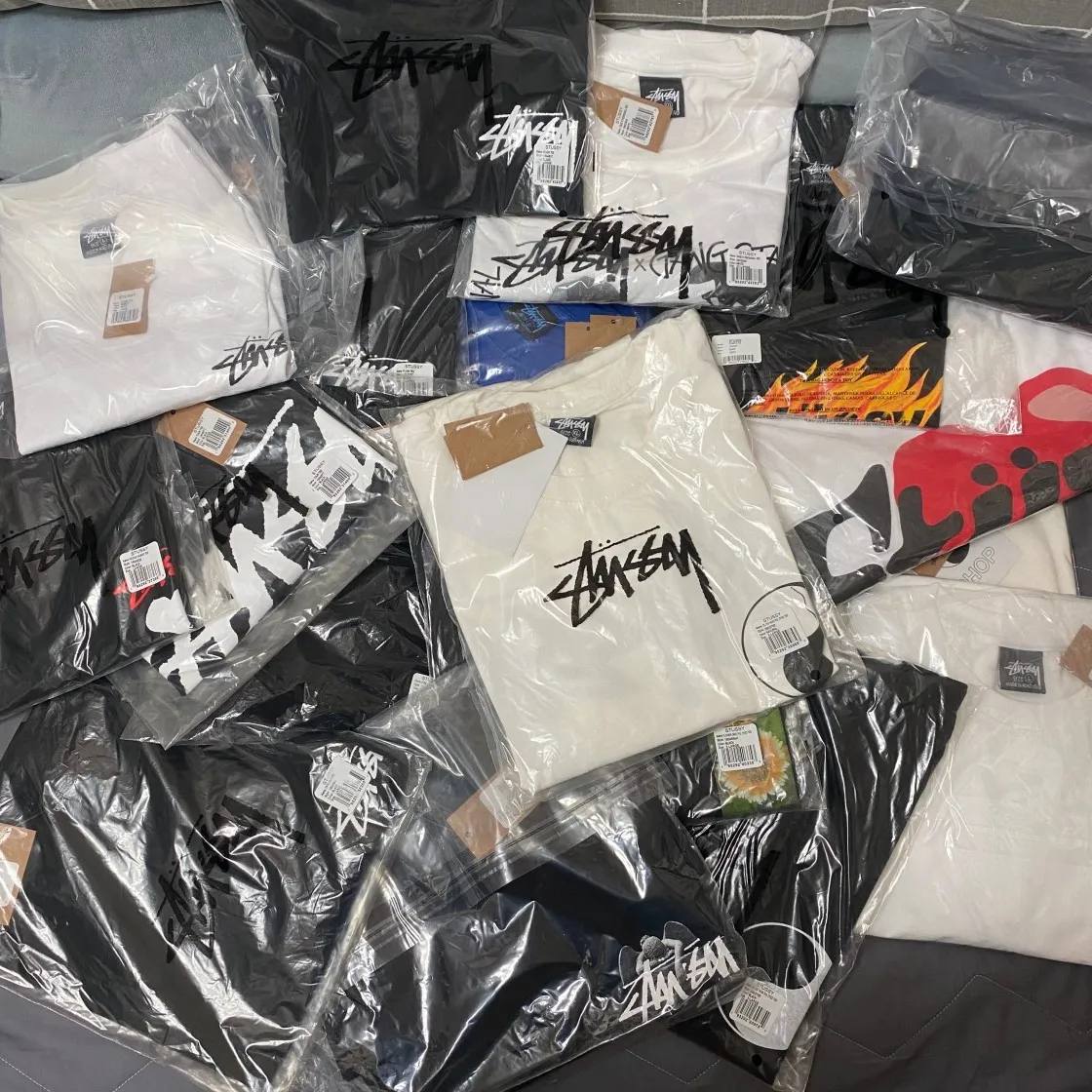 스투시 x 아워레가시 음양 피그먼트 다이드 티셔츠 블랙 thumbnail 3