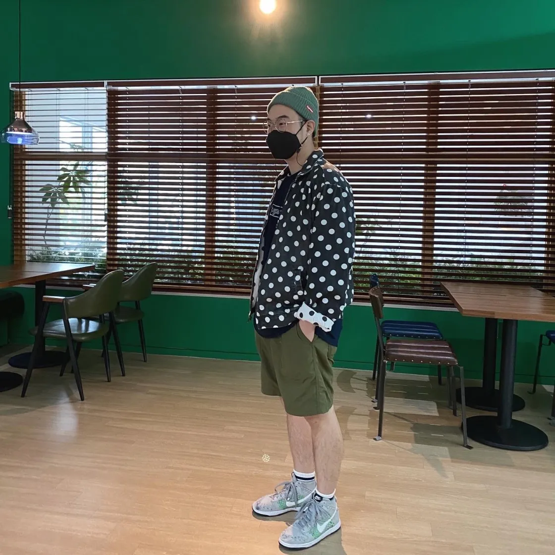 슈프림 x 카우스 초크 로고 티셔츠 네이비 - 21SS thumbnail 5