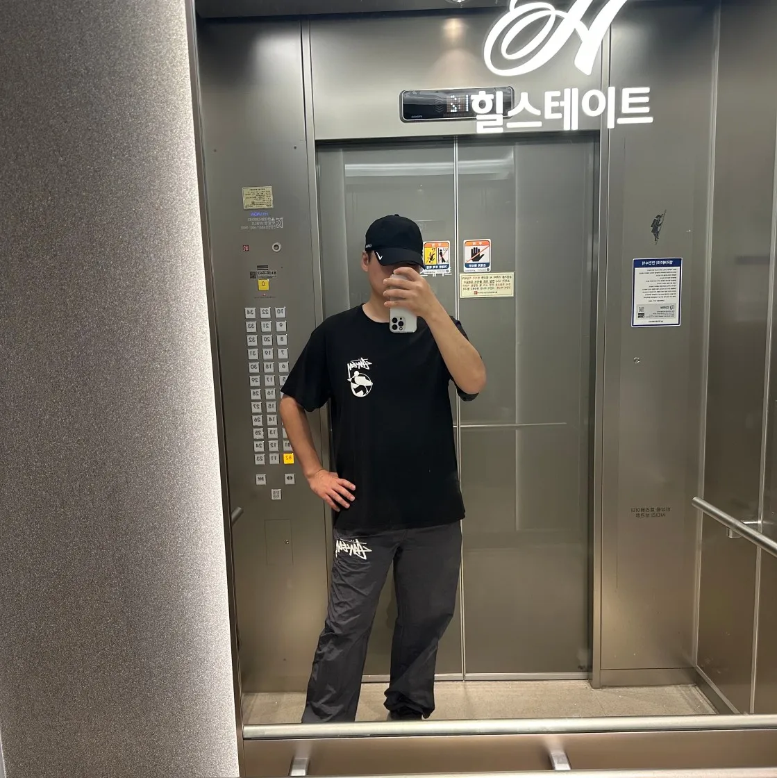 스투시 x 아워레가시 서프맨 2 피그먼트 다이드 티셔츠 블랙 thumbnail 8