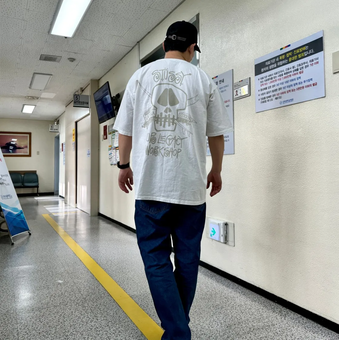 스투시 x 아워레가시 워크샵 서프 스컬 피그먼트 다이드 티셔츠 내츄럴 thumbnail 3