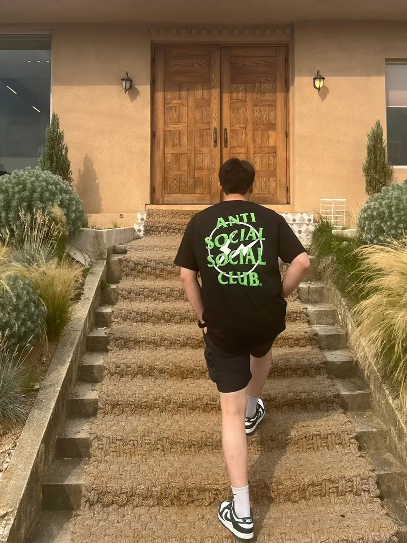 안티 소셜 소셜 클럽 x 프라그먼트 프레셔스 페탈 티셔츠 블랙 그린 thumbnail 2