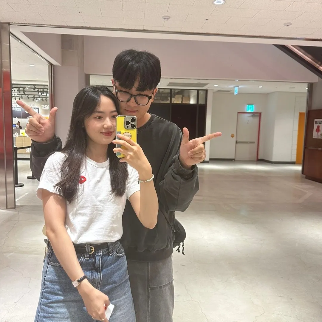 플레이 꼼데가르송 x 인베이더 티셔츠 화이트 thumbnail 2