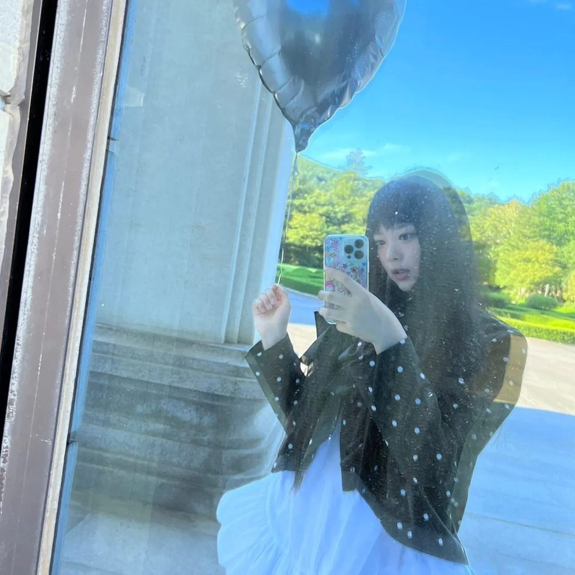 플레이 꼼데가르송 x 인베이더 티셔츠 화이트 thumbnail 4