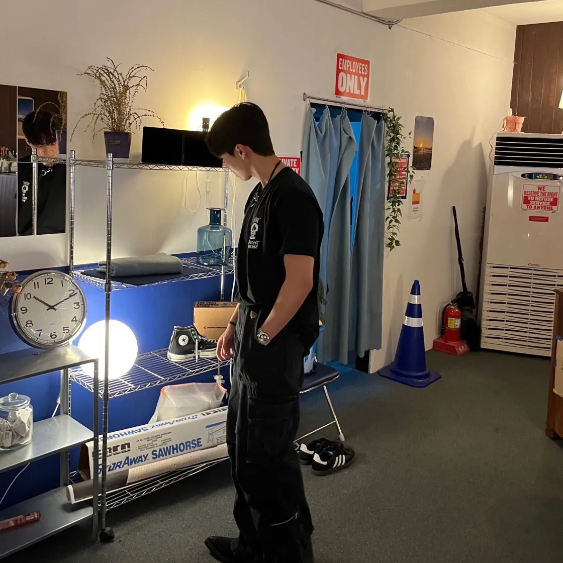 스투시 x 아워레가시 워크샵 서프 스컬 피그먼트 다이드 티셔츠 블랙 thumbnail 6