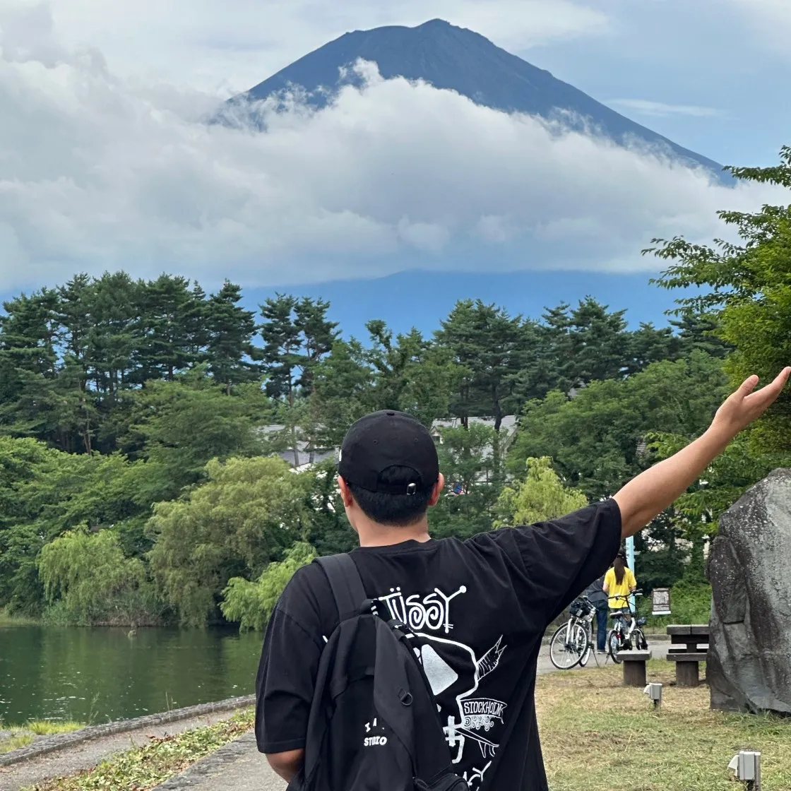 스투시 x 아워레가시 워크샵 서프 스컬 피그먼트 다이드 티셔츠 블랙 thumbnail 8