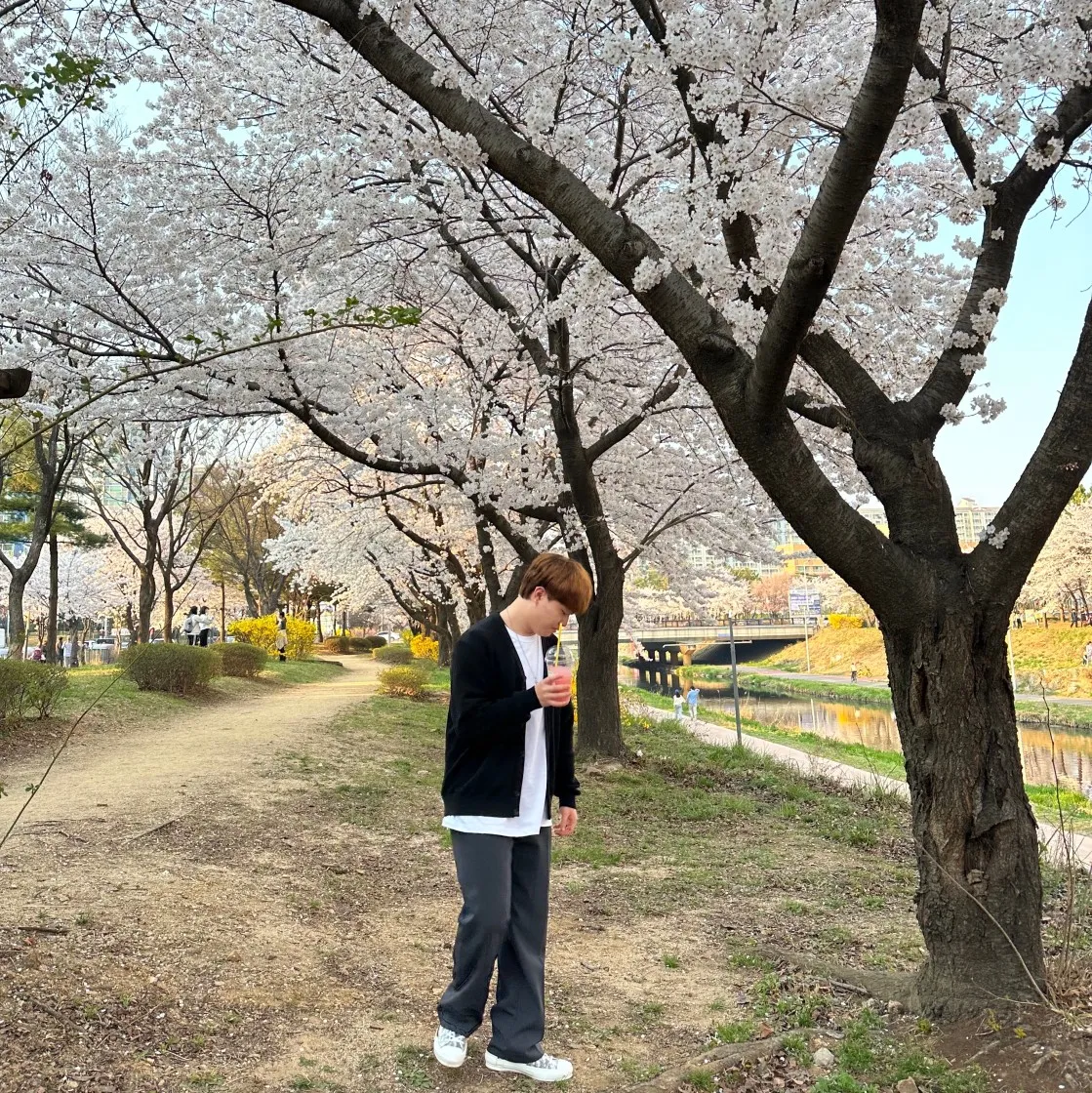 아미 스몰 하트 로고 티셔츠 화이트 - 22SS thumbnail 5