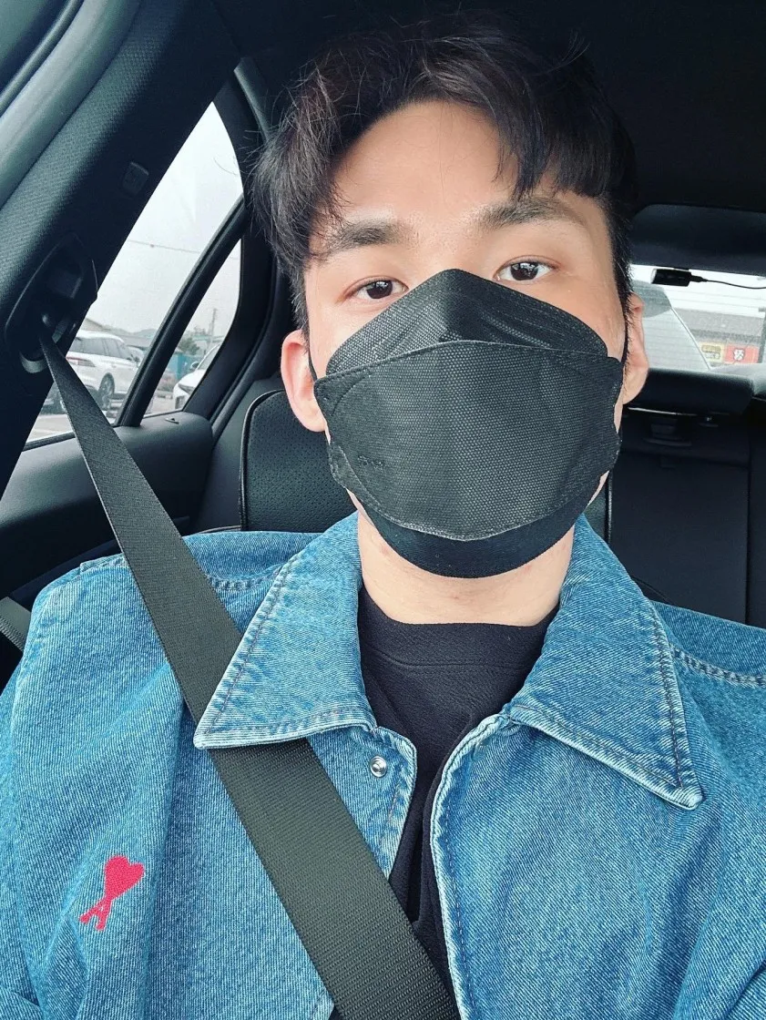 아미 스몰 하트 로고 티셔츠 블랙 thumbnail 5