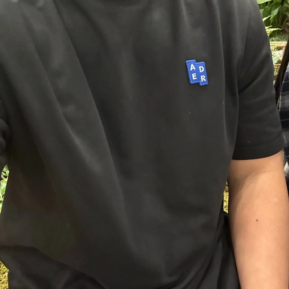 아더에러 시그니피컨트 TRS 태그 티셔츠 01 느와르 thumbnail 2