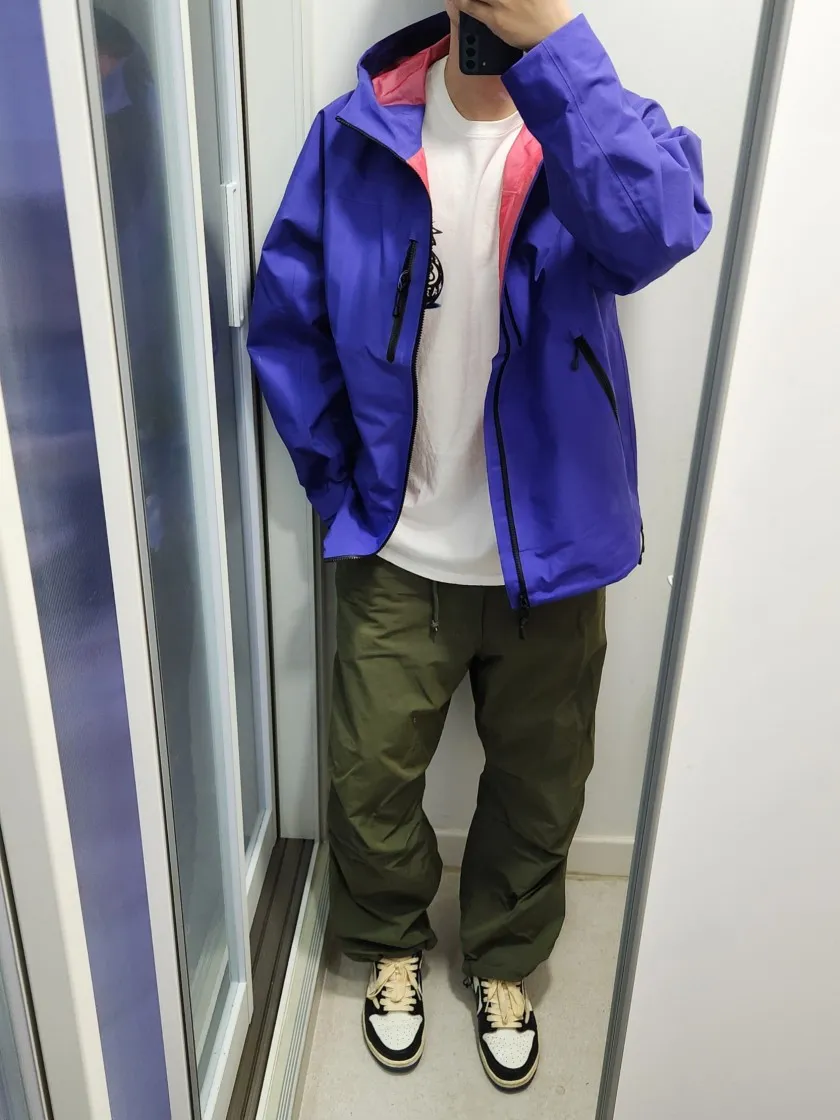 스투시 x 본앤레이즈드 8볼 티셔츠 화이트 thumbnail 2