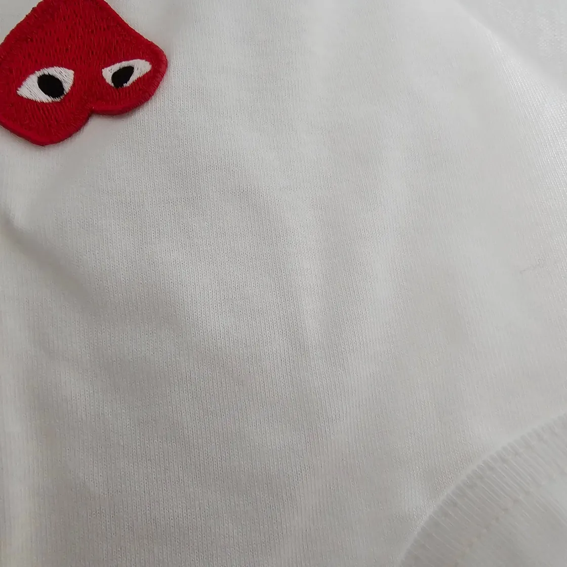 플레이 꼼데가르송 레드 하트 티셔츠 화이트 thumbnail 2