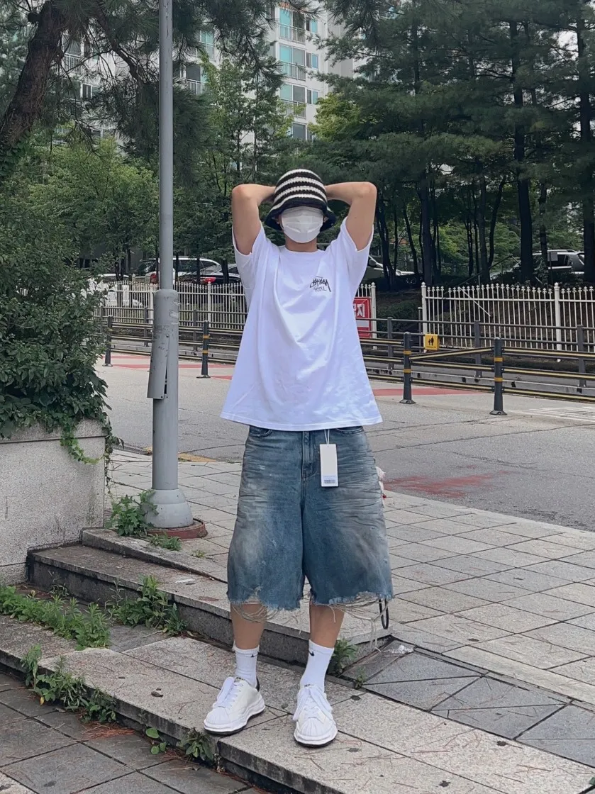 스투시 스탁 서울 티셔츠 화이트 2023 thumbnail 6