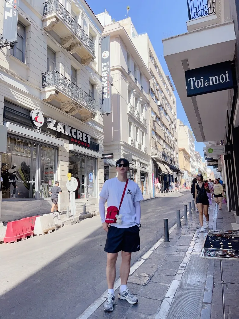 아미 파리 스몰 하트 로고 티셔츠 화이트 thumbnail 2