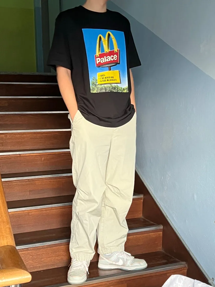 팔라스 x 맥도날드 사인 티셔츠 블랙 - 23FW thumbnail 3