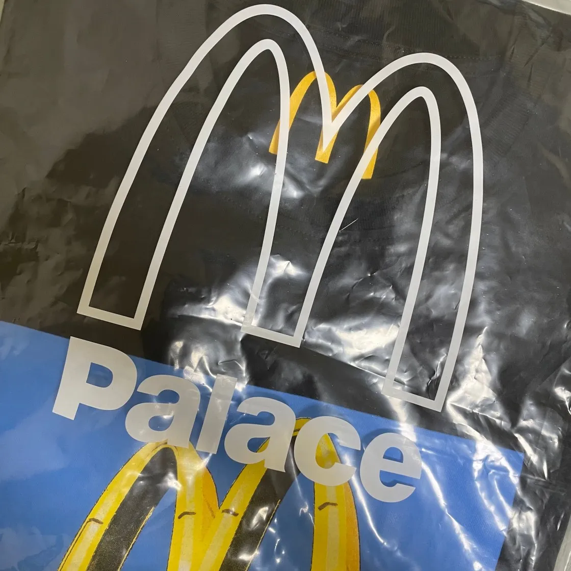 팔라스 x 맥도날드 사인 티셔츠 블랙 - 23FW thumbnail 4