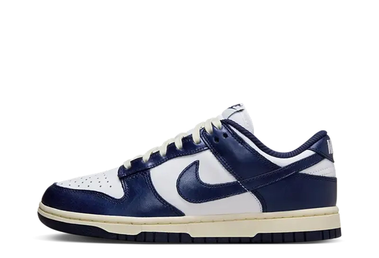 Buy Nike Dunk Low Sneakers - KLEKT (EU)