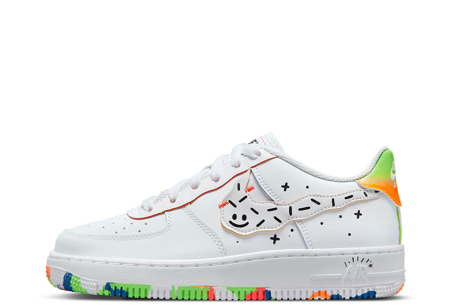 Nike Big Kids Air Force 1 LV8 GS (DV1366-111) Doodles – STNDRD