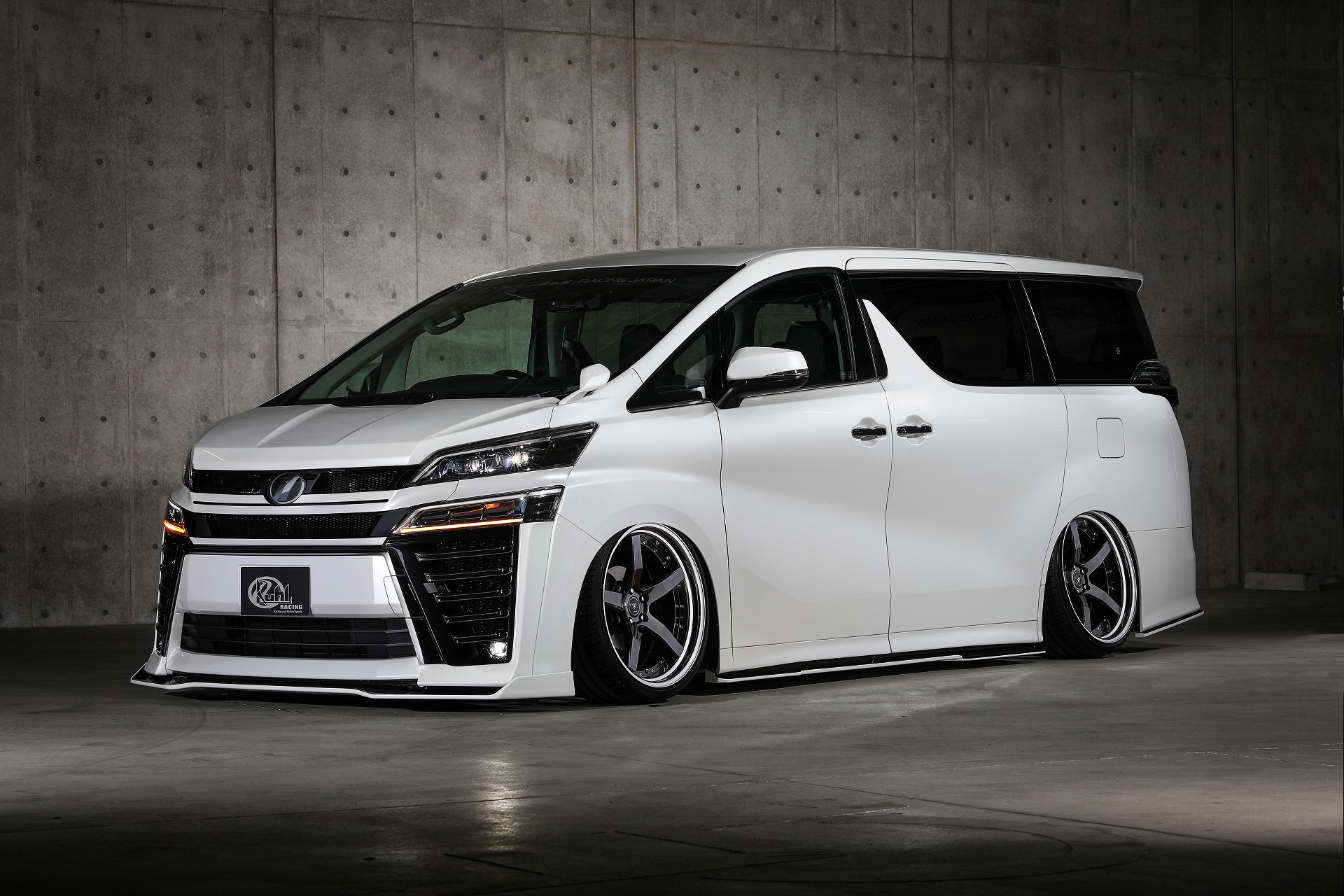 30後期ヴェルファイア KUHLPREMIUMエアロパーツ第2弾30V-RS