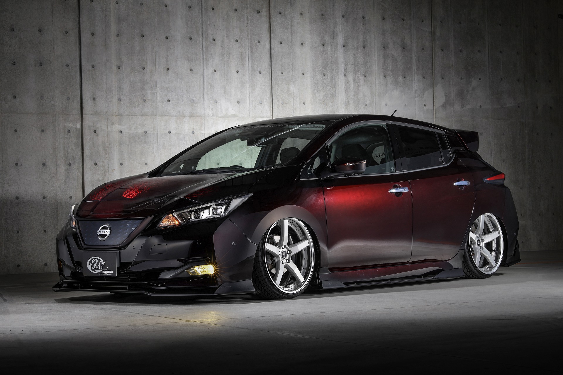 日産LEAFリーフ！KUHLRACING新作フルエアロデビュー！フロント＆サイド