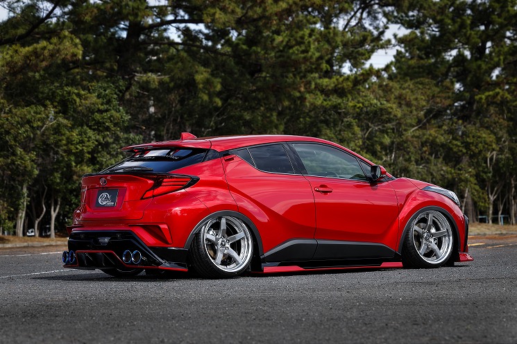 GTR シルバー/レッド エアロパーツ付き FAIRLADY-Z RZ34 ARISING-1│VARIS