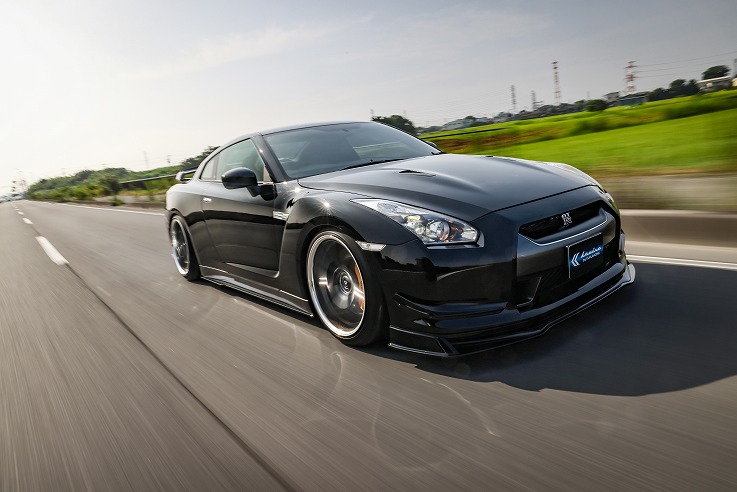 KRUISE by KUHLRACING新作エアロパーツ完成！R35GT-R2008～2010モデル