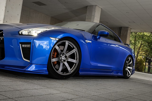 VERZ-WHEELS新作ホイール「VERZ-RACING VRF01」20インチ1ピース鍛造