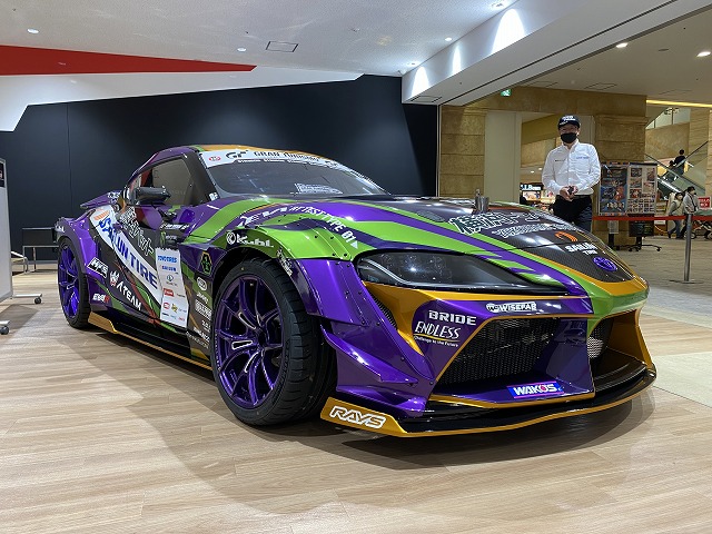 D1GP2021新体制発表！「俺だ！レーシング」所属の「エヴァンゲリオン