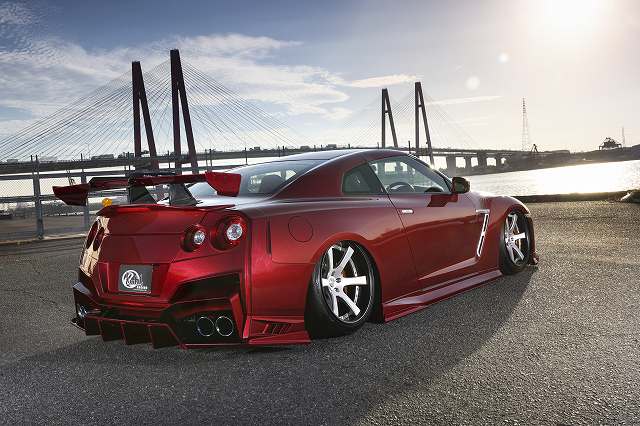 R35GT-R新作フルバンパーエアロパーツのご紹介（中編）！「KUHLRACING