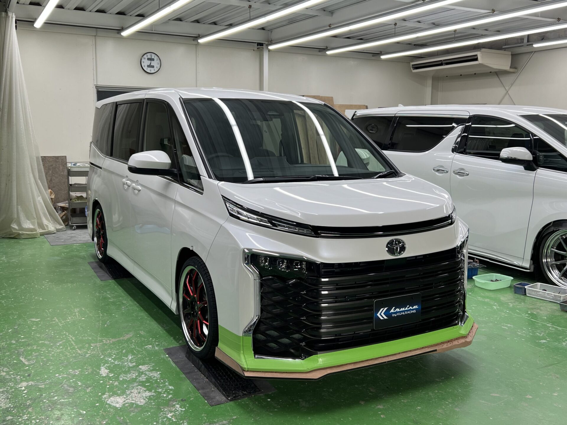 エアロパーツ開発速報！新型90VOXY＆NOAHヴォクシー＆ノア用エアロ