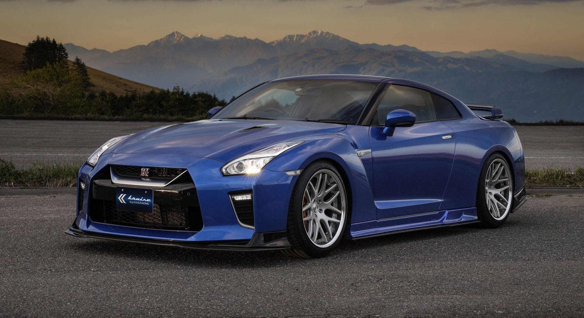 R35GT-Rコンプリートカー&エアロパーツ | KUHL(クール)