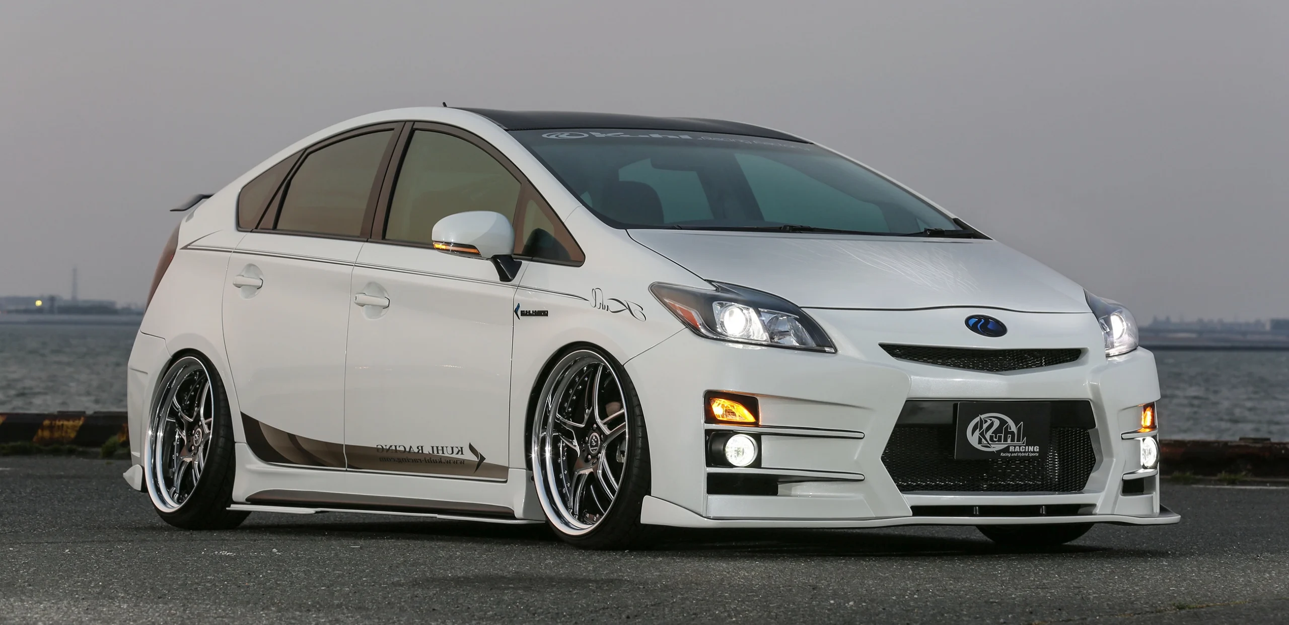 KUHLRACING 30R-GT PRIUS ｜ KUHL(クール)