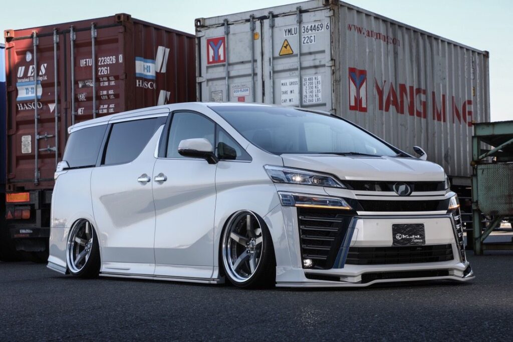 ヴェルファイア_エアロ・コンプリートカー