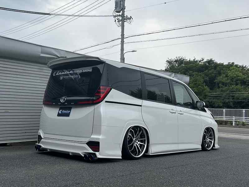 新型ノア＆ヴォクシー用エアロパーツ完成！オーバーフェンダー・リア