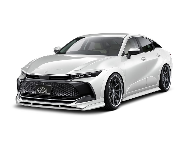 KUHL JAPAN 新型「クラウンクロスオーバー」新車コンプリートカーも