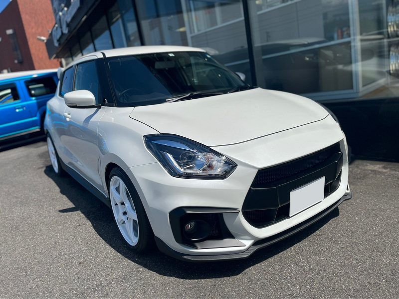 納車ぶろぐ】中身までとことん！こだわりのスイフトスポーツ！ ｜ KUHL
