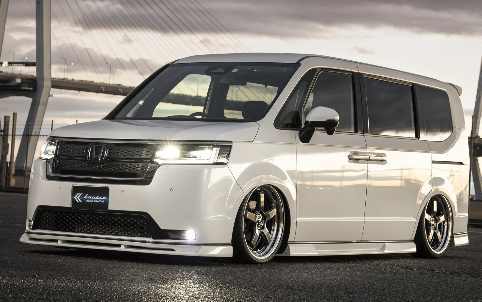 KRUISE KR-RP6RR STEPWGN