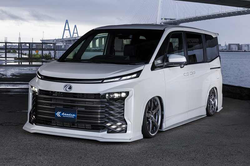 エアロ】90ヴォクシーメッキ隠し【RACING FORM COVER】 ｜ KUHL(クール)