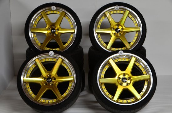 中古パーツ紹介 〖 WORK ZEAST 19インチ ゴールドディスク ステップ