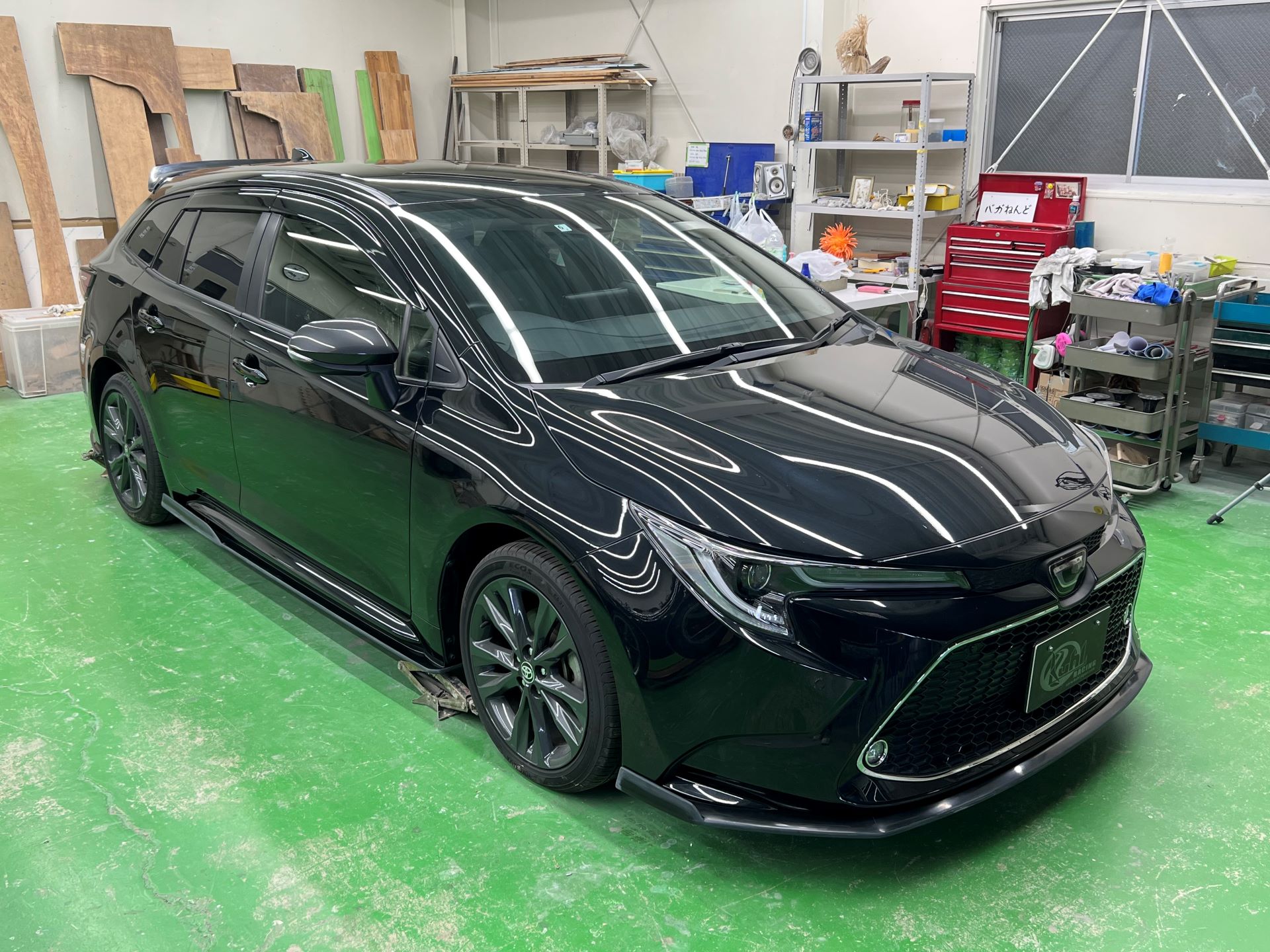 【売り切り最後】ドゥロワー別注　カーニバル　L 中敷付き KUHLJAPANエアロパーツ開発速報！「カローラツーリング」用エアロ