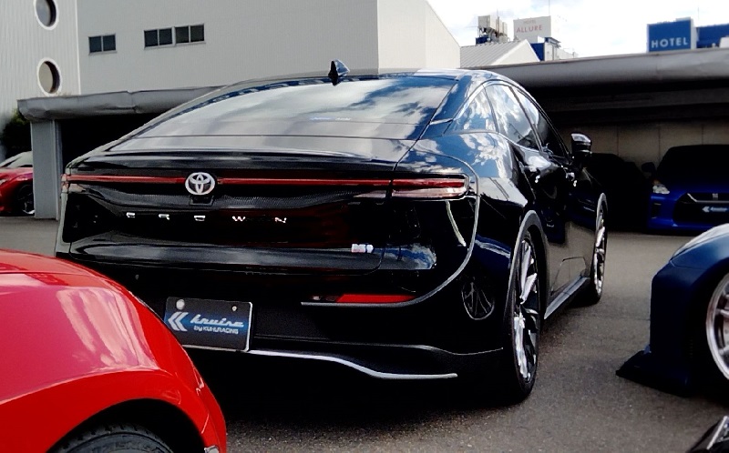 新型クラウン 後