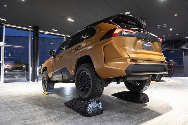 VRARVA.KUHL.RAV4