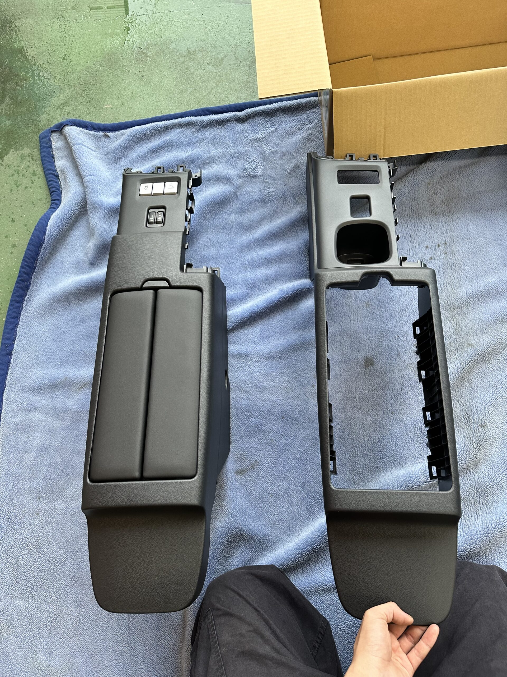 MT/GR86のセンターコンソールを交換しました ｜ KUHL(クール)