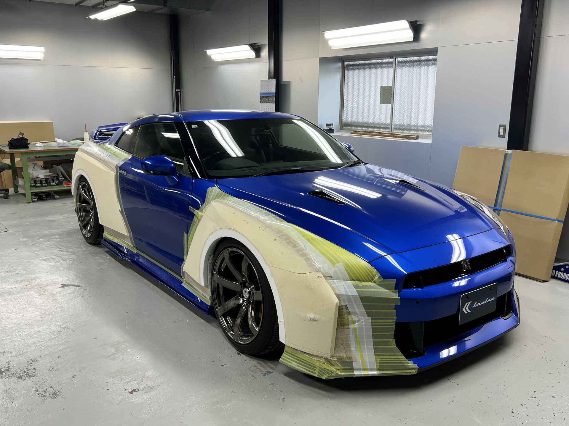 KUHL&KRUISEエアロパーツ開発速報！R35GT-R2024ワイドフェンダー造型