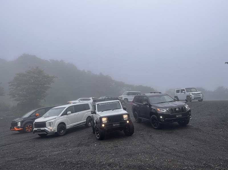 KUHL オフロードカー