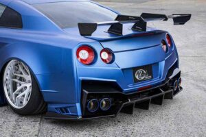 新製品】R35GT-R用 GTウイング KUHL スワンネックGTウイング ｜ KUHL