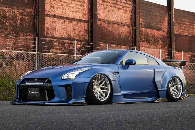 新製品情報】R35GT-R用新作GTウイング完成！KUHLスワンネックGT