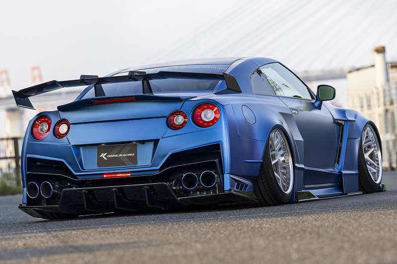 新製品情報】R35GT-R用新作GTウイング完成！KUHLスワンネックGT