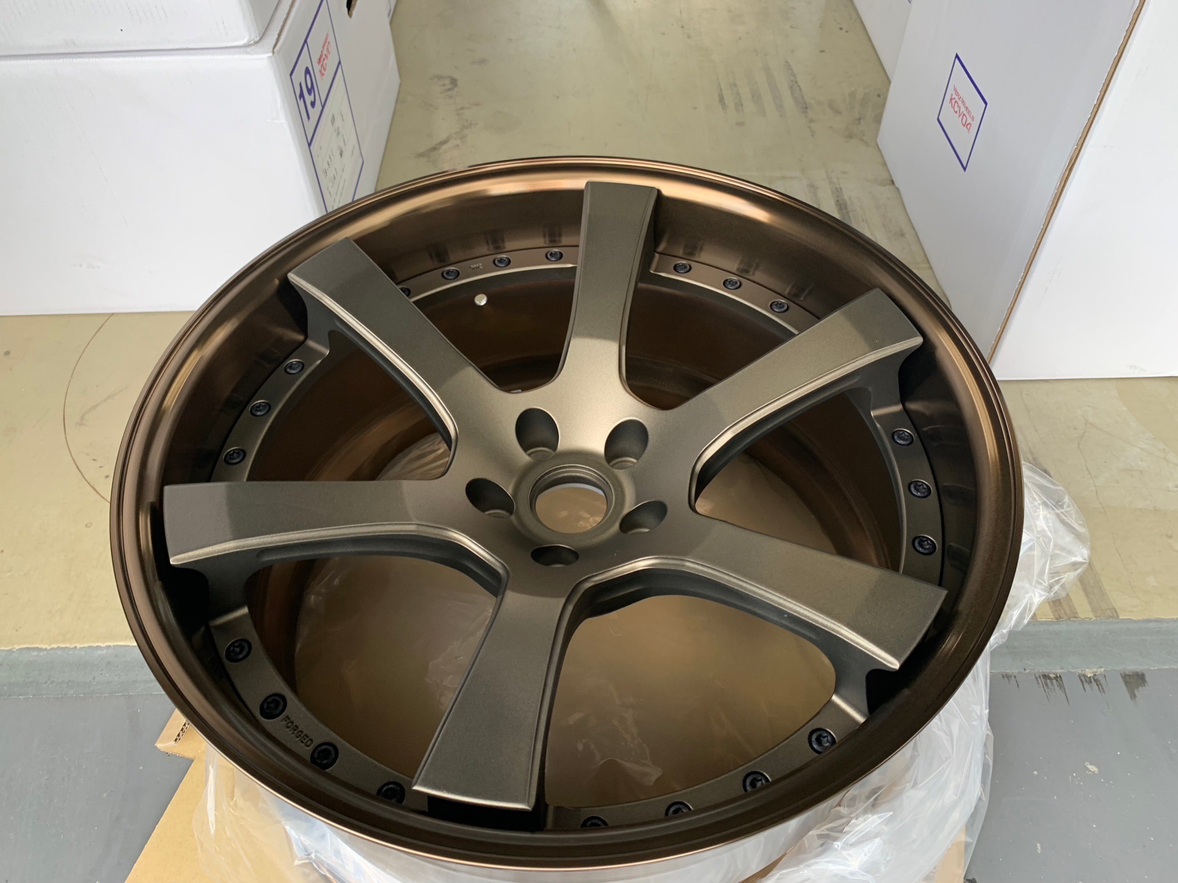 ホイール特殊カラー装着の巻 ｜ KUHL(クール)