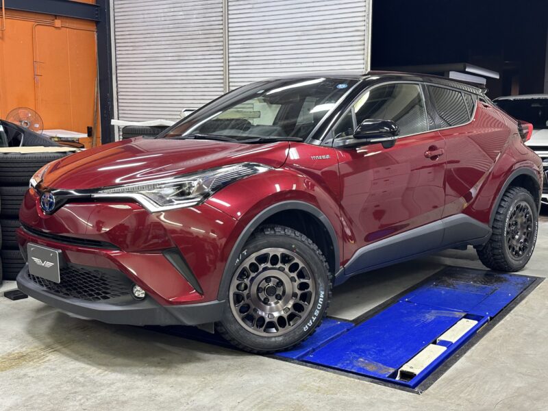 TOYOTA C-HR リフトアップ タナベ サスティックプロ装着の写真