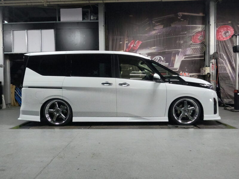 SERENA.KUHL.KRUISE.AIR.SUS