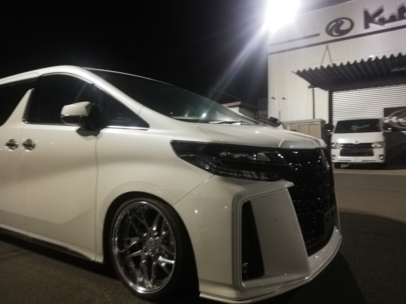 白アルファード1号機